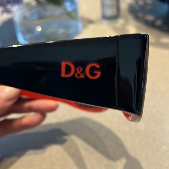 Dolce & Gabbana sunglasses - Picture 4 of 6